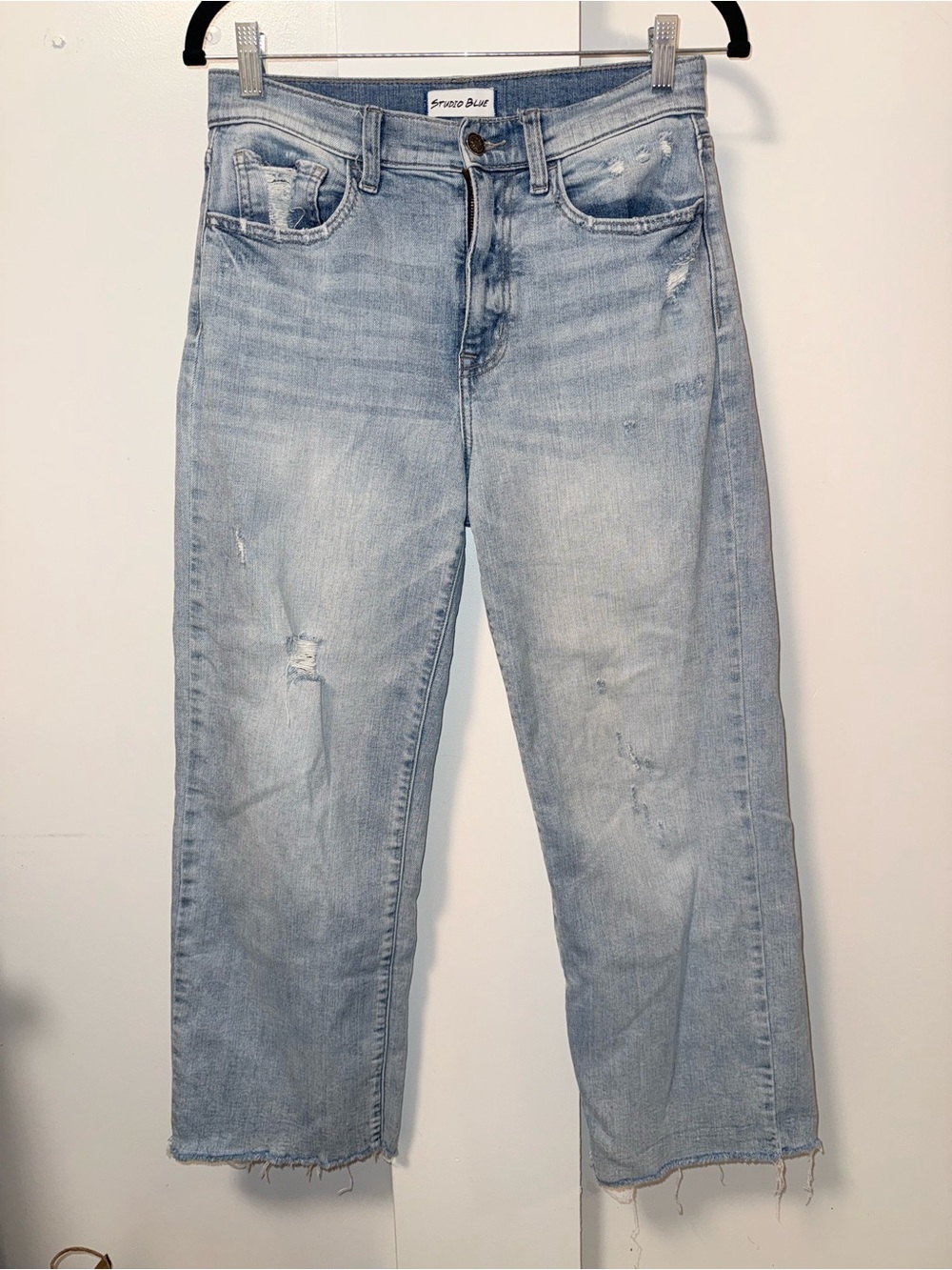 Studio Light Wash Distressed Cropped Jeans